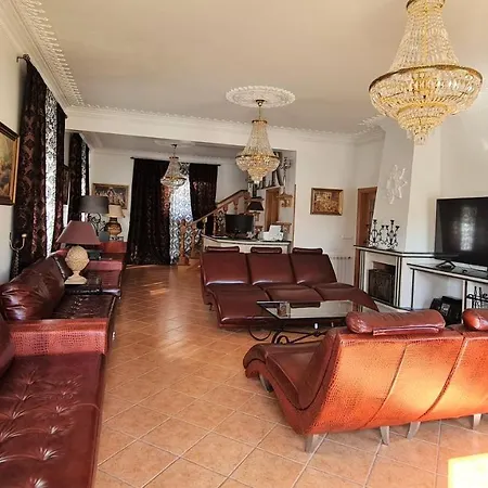Holiday 7 Villas & Maceira (Leiria)