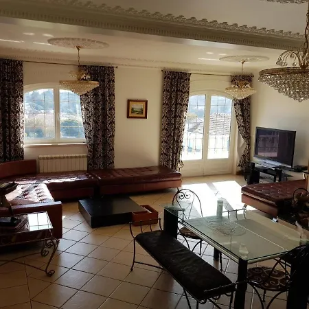 Holiday 7 Villas & * Maceira (Leiria)